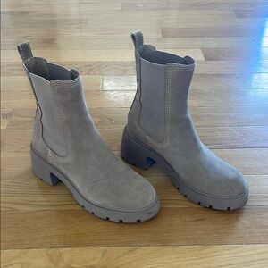 Steve Madden Chelsea Boots